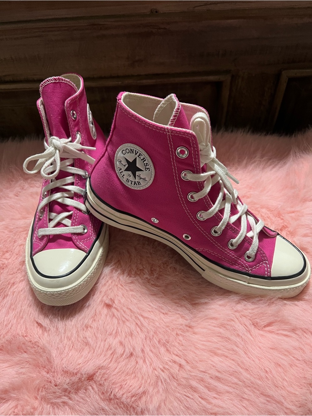 Converse Chuck 70 High Top. Lucky Pink W8